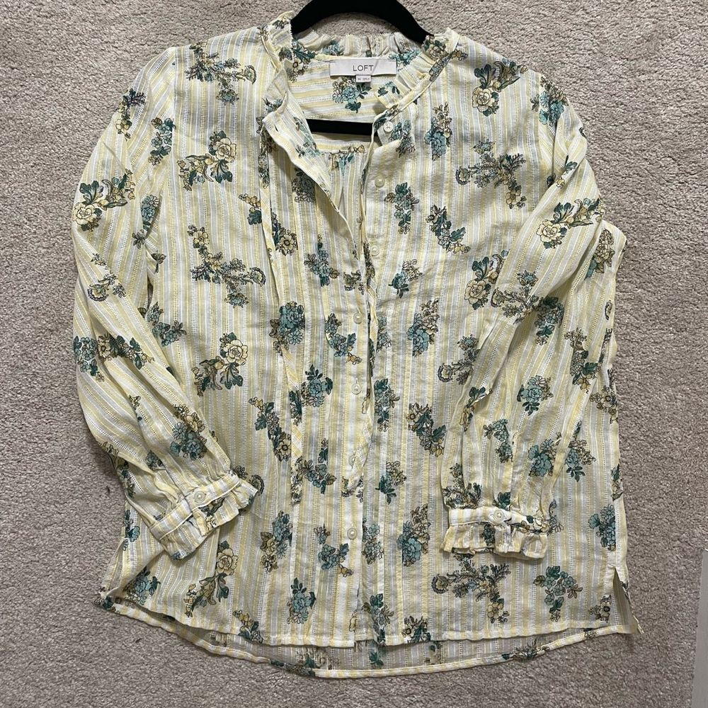 Ann Taylor yellow floral blouse